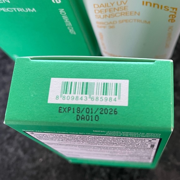 Innisfree Daily UV Defense Sunscreen Broad Spectrum SPF 36 no white cast - Picture 8 of 9